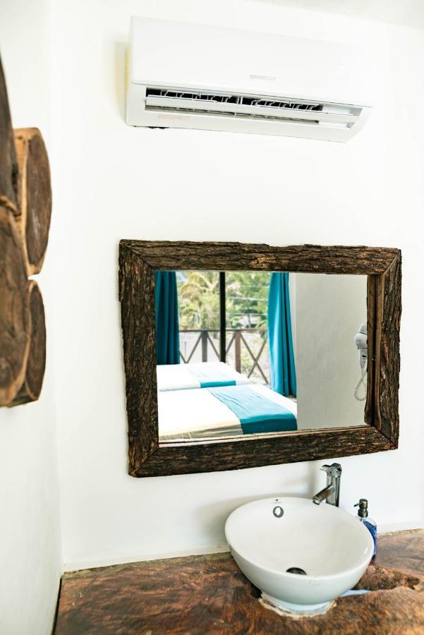 Hotel Y Beach Club Casa Mia Xulha -Bacalar Xul-Ha Dış mekan fotoğraf